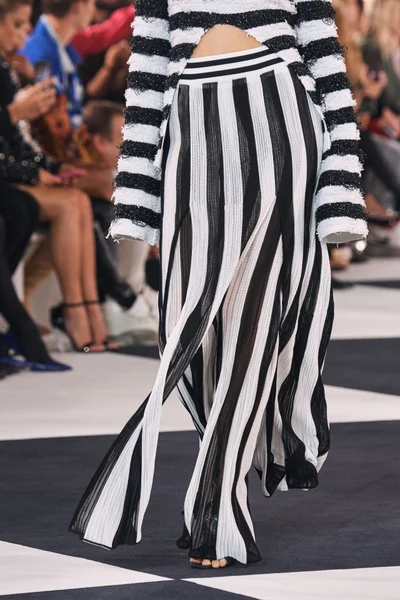 Look 73